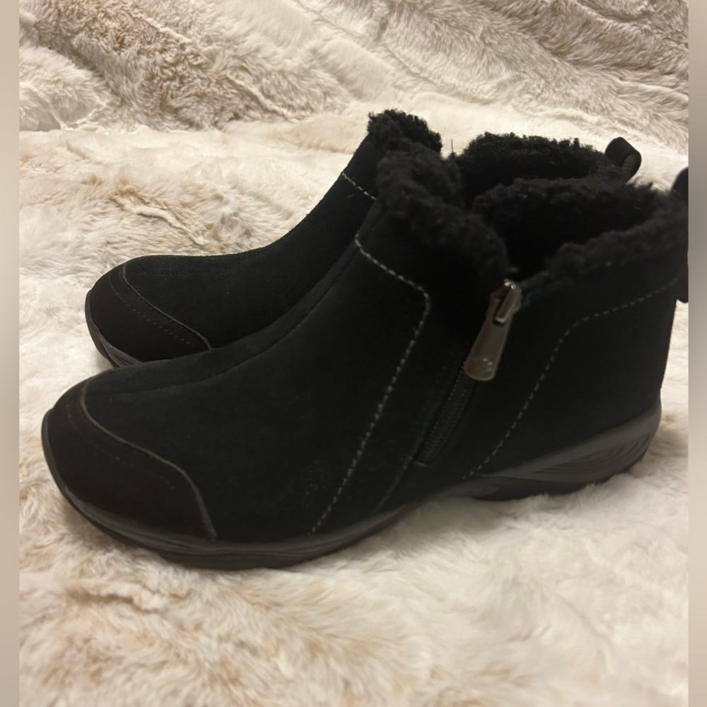 Women's Easy Spirit Vony2 Ankle Boot